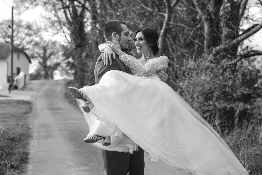 Photo de couple mariage, Sandrine Afonso photographe à Tarbes