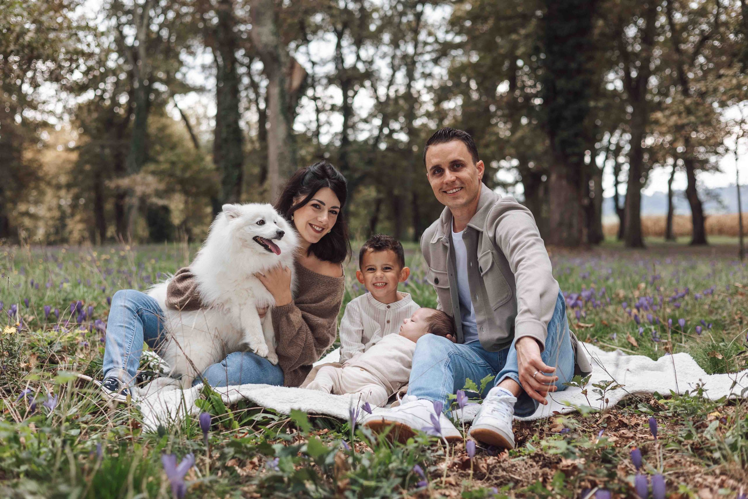 photo de famille Tarbes portrait photo de famille en forêt à momères pres de Tarbes