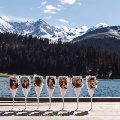 Détails d’une séance photo EVJF dans les Pyrénées à Payolle – accessoires fun